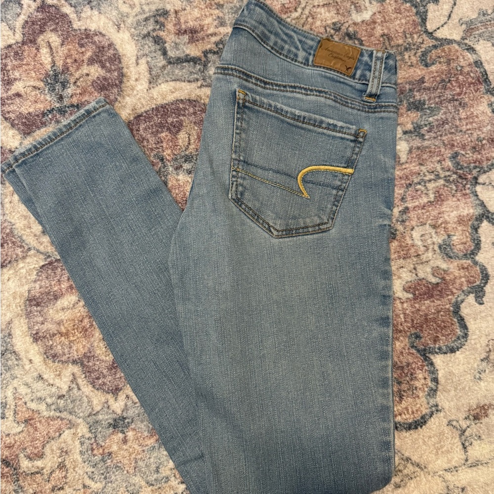American Eagle Jegging Light Wash Size 4